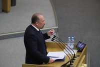 Глава Минстроя Михаил Мень опять пригрозил саморегулированию ликвидацией